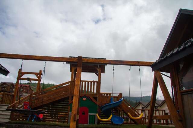 Отель Family Hotel Каскад Буковель-24