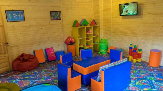 Отель Family Hotel Каскад Буковель-39